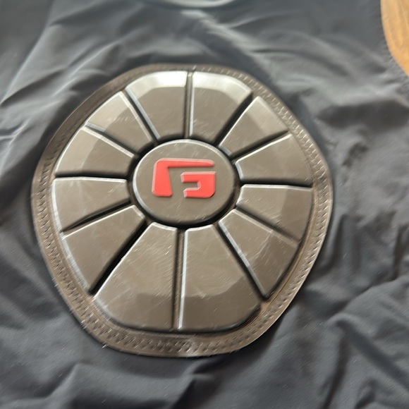 Boys G-Form chest protector undershirt Youth Large - Picture 2 of 5